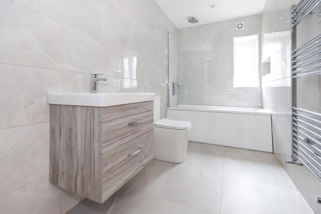 House in Wolverhampton, West Midlands - View 5