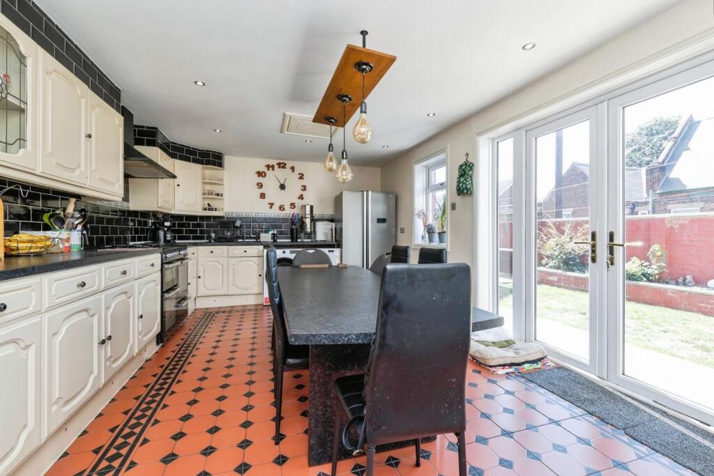 House in Stockton-on-Tees - View 4