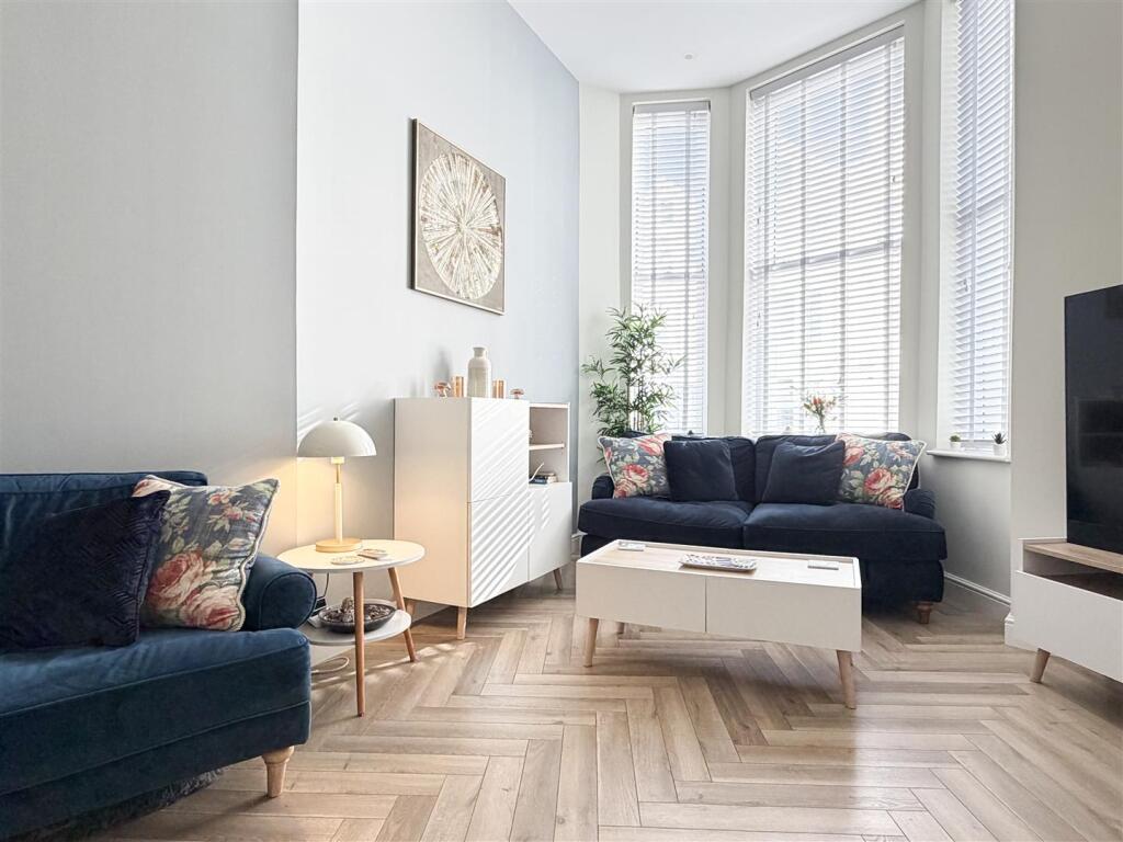 Burlington Place, Eastbourne, BN21 4FS - View 3