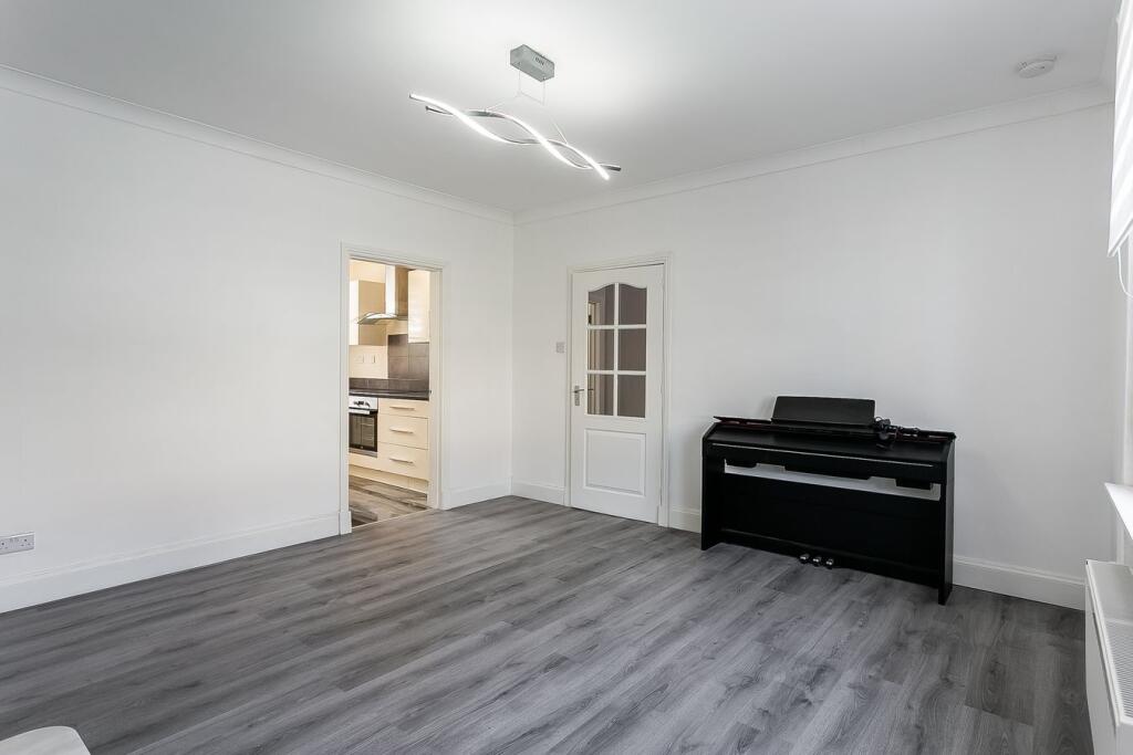 House in Edinburgh, East Lothian - More