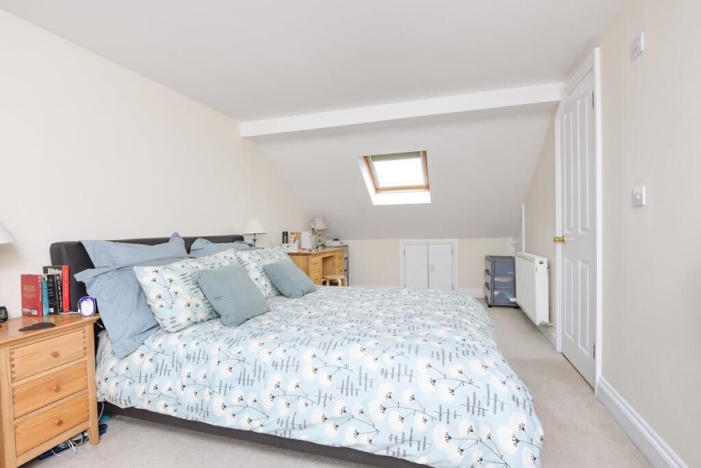 House in London - View 5