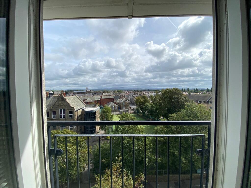 Apartment in Lancaster, Poulton-le-Sands, Morecambe - View 4