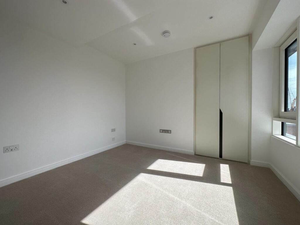 Apartment in London - More
