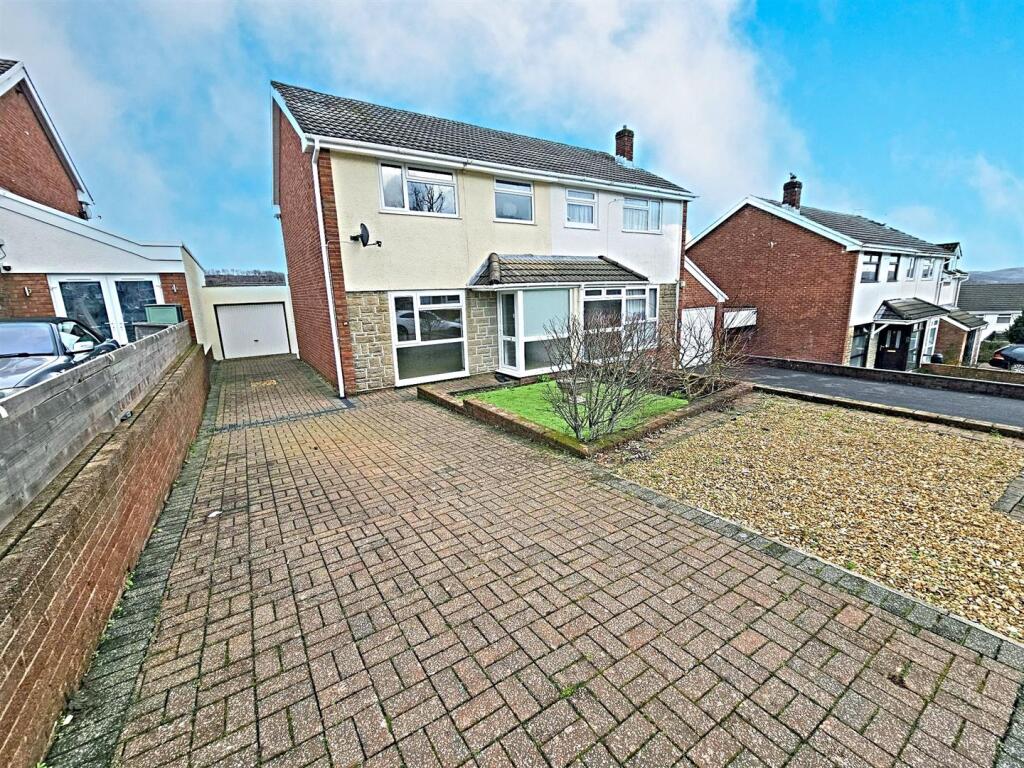 Main image of property: Lan Close, Graigwen, Pontypridd