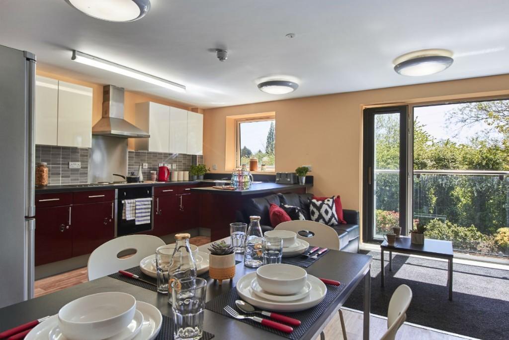 Main image of property: 6 bed student flat all ensuite all inclusive, Harborne, groups less than 6 also welcome, safe area 