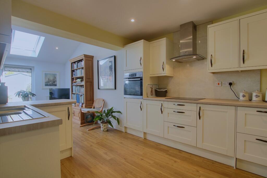 Romsey photo 4
