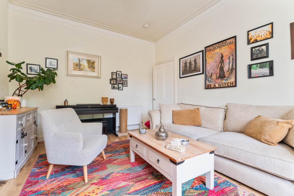 Market Place, Kilmacolm - View 4