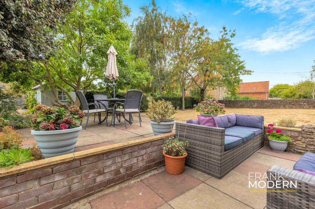 House in South Kesteven, Morton & Hanthorpe - View 4