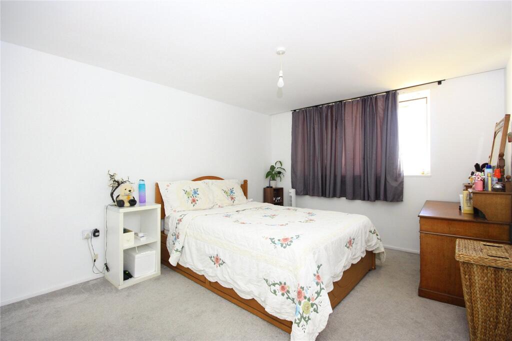 Apartment in Portsmouth - More