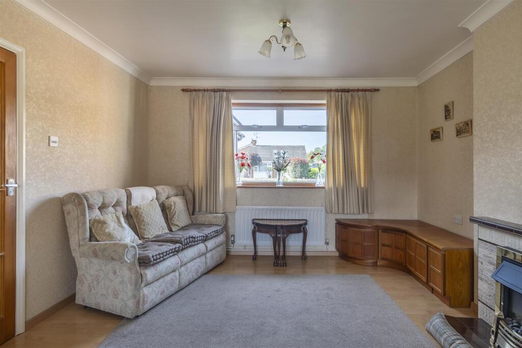 House in Faversham, Davington Park - More