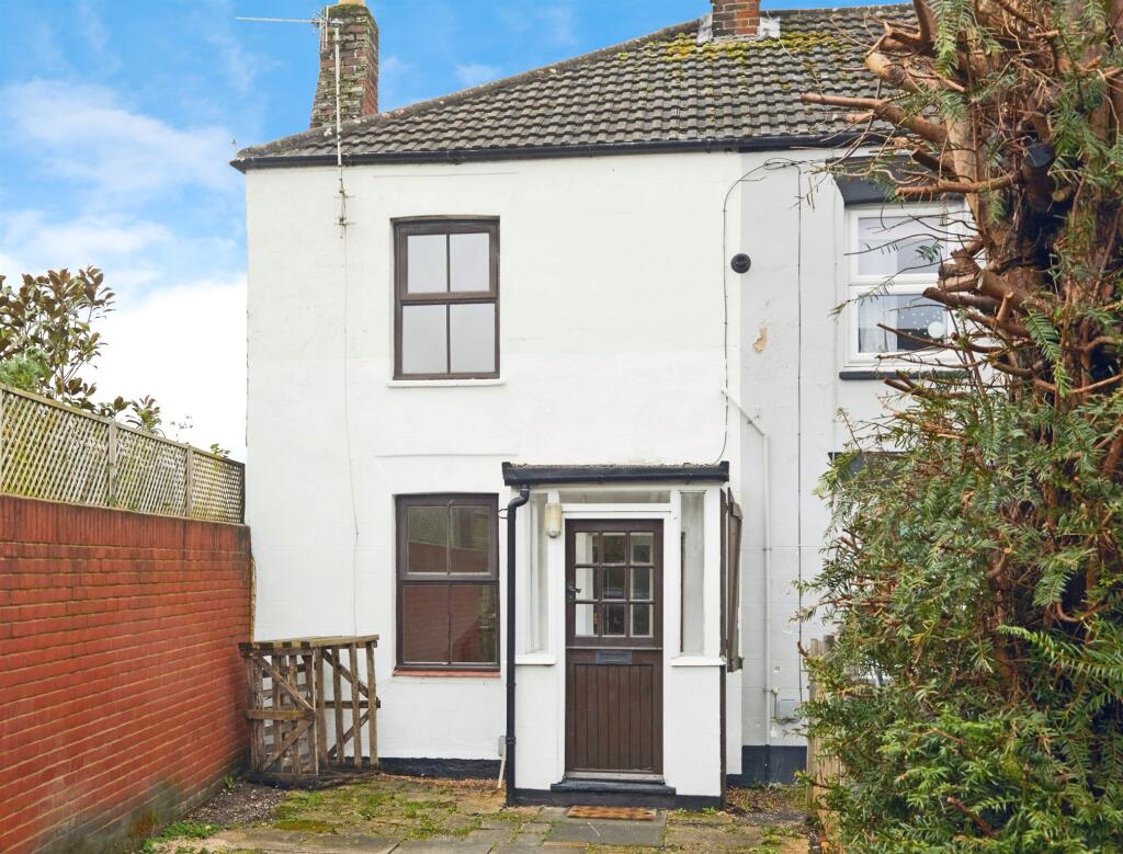 Main image of property: Clifton Row, West Street, SALISBURY