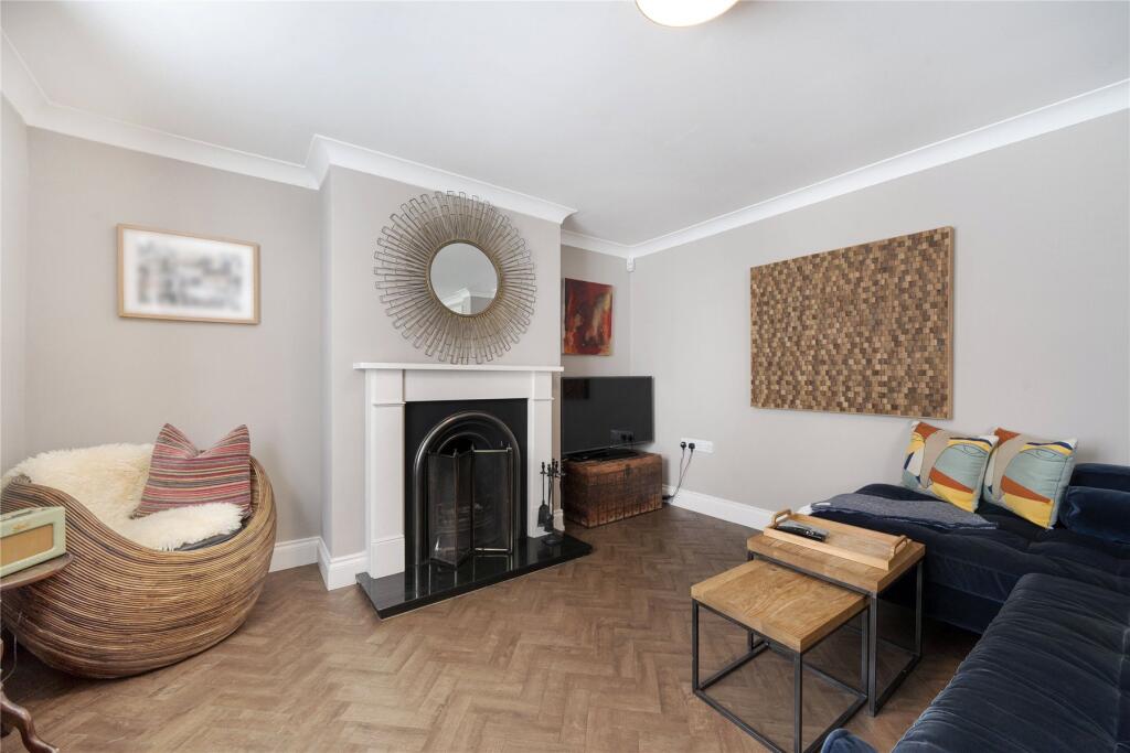 House in London - View 5