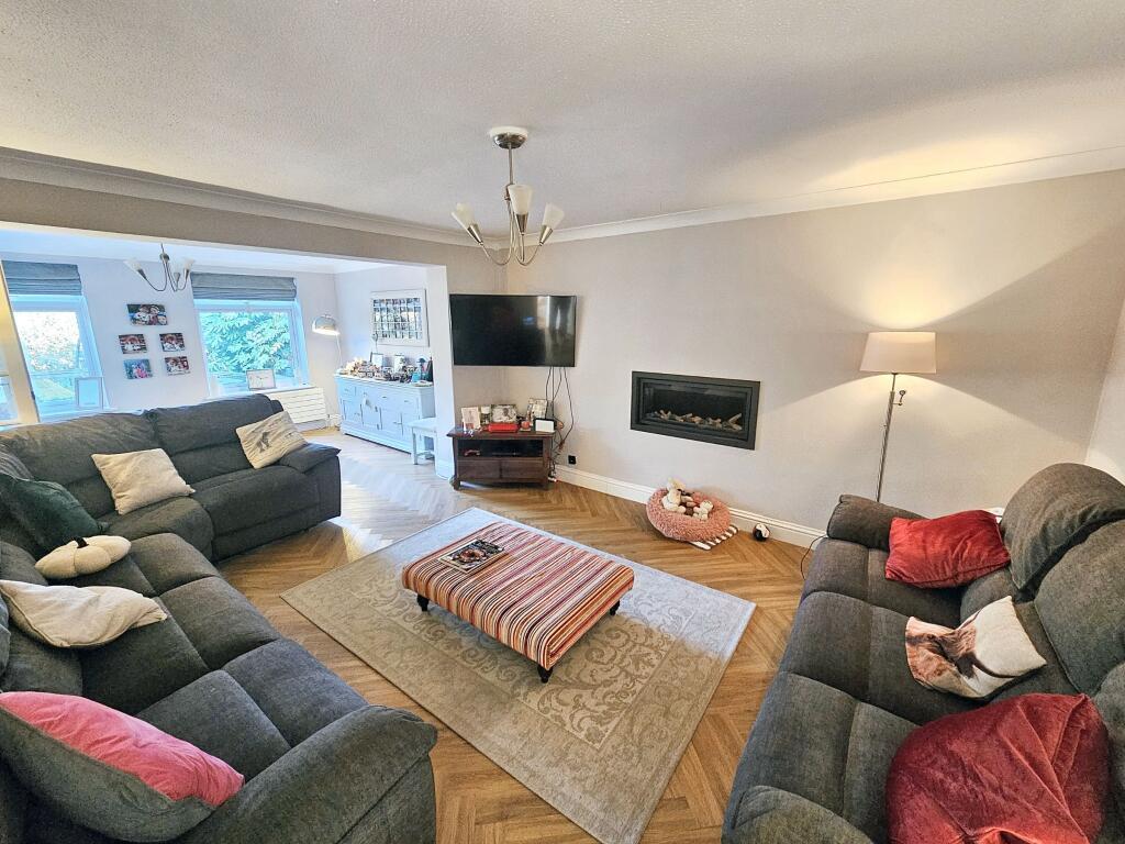 House in Tonbridge - More