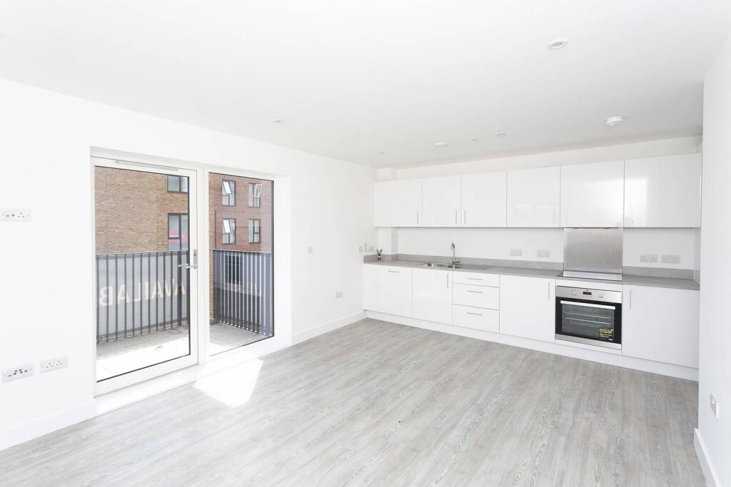 Main image of property: Augustus House, Dacorum Way, Hemel Hempstead, HP1