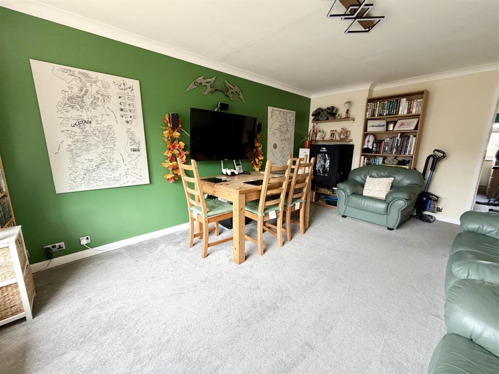 Apartment in Upton, Lytchett Minster and Upton - View 5