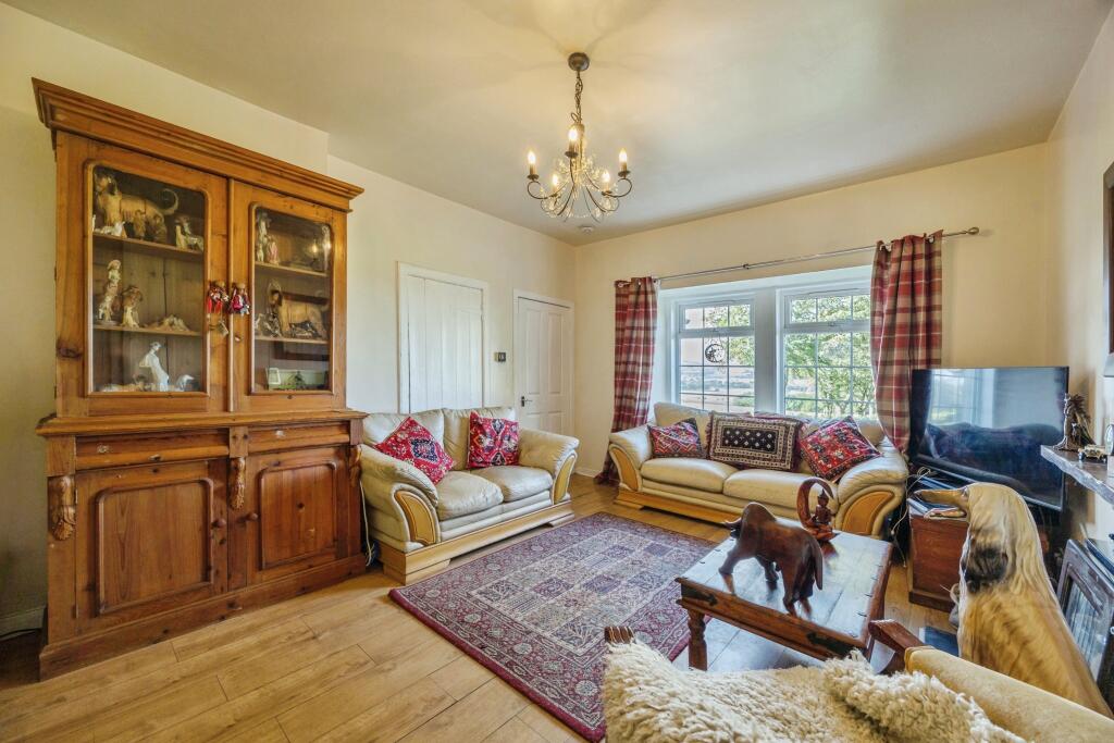 House in Motherwell, South Lanarkshire - View 5