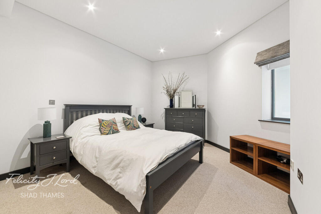 Apartment in London - More
