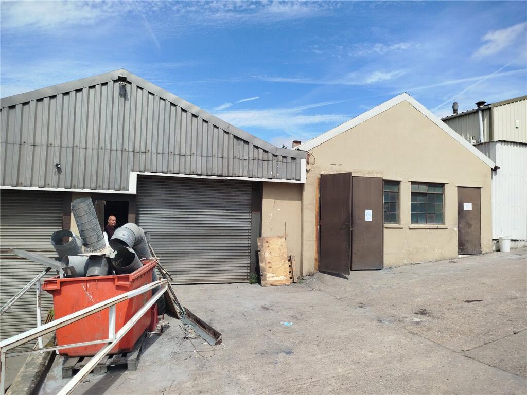 Main image of property: Rawreth Industrial Estate, Rawreth Lane, Rayleigh, Essex, SS6