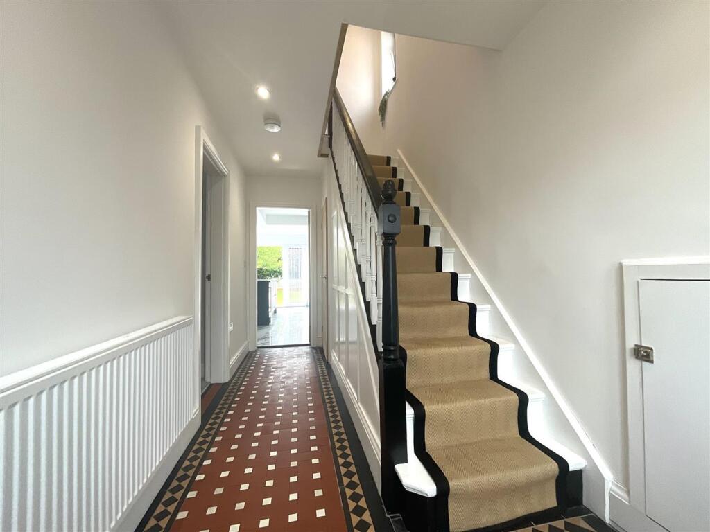 House in Stoke-on-Trent - View 4