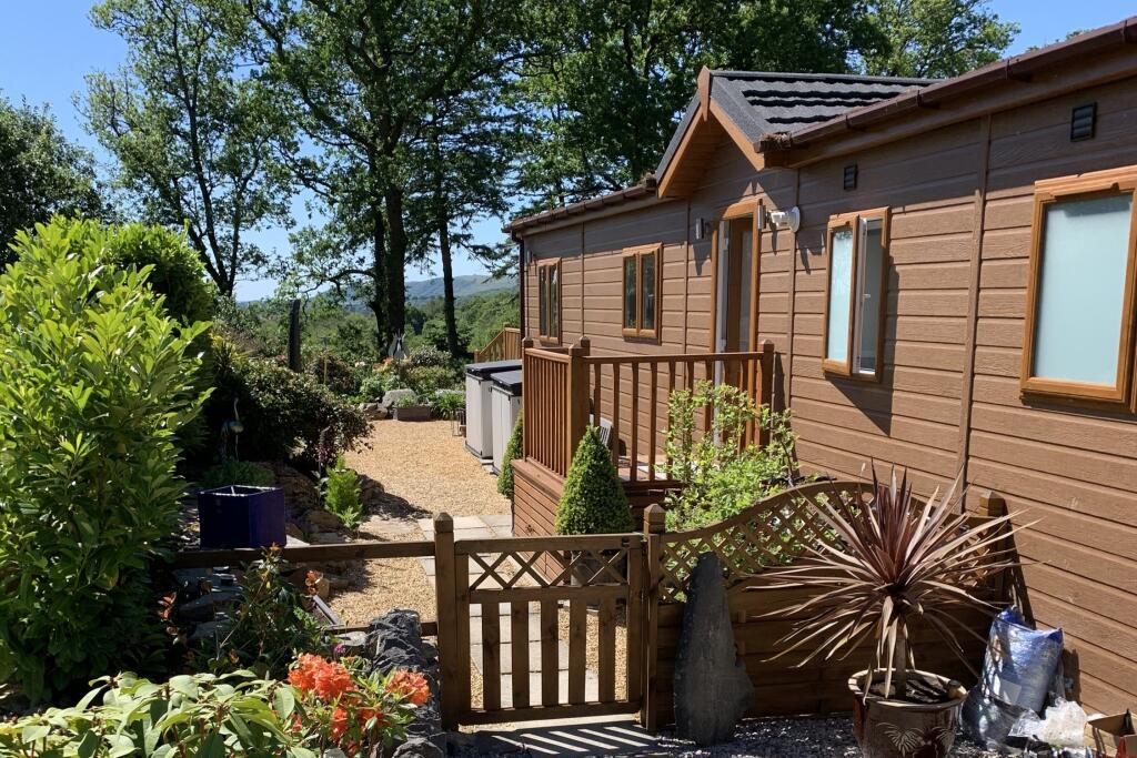 Main image of property: Three Bed Lakeland Leisure (45x22), Lambhowe Caravan and Lodge Park, Winster, Cumbria, LA8 8JF