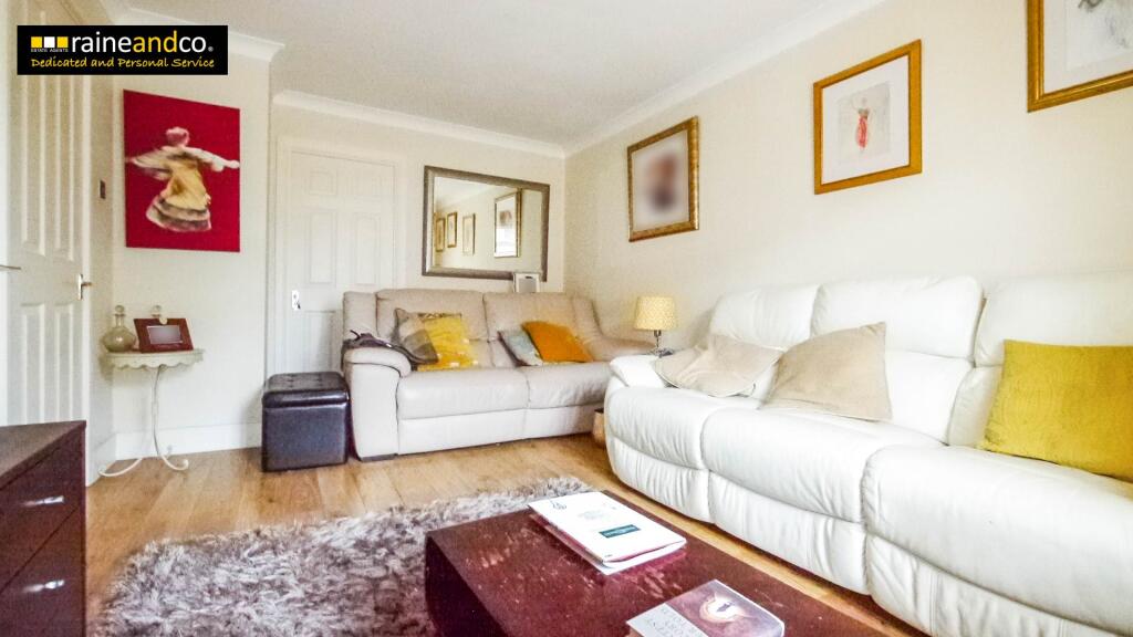 Drovers Way, Hatfield photo 3