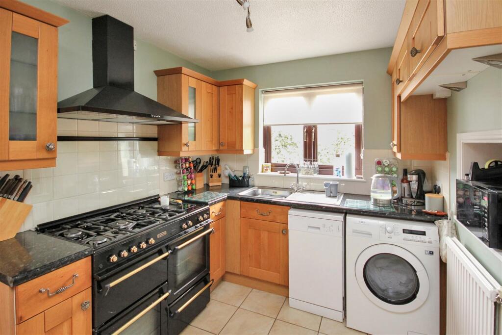 Grange Road, Wellingborough - View 4