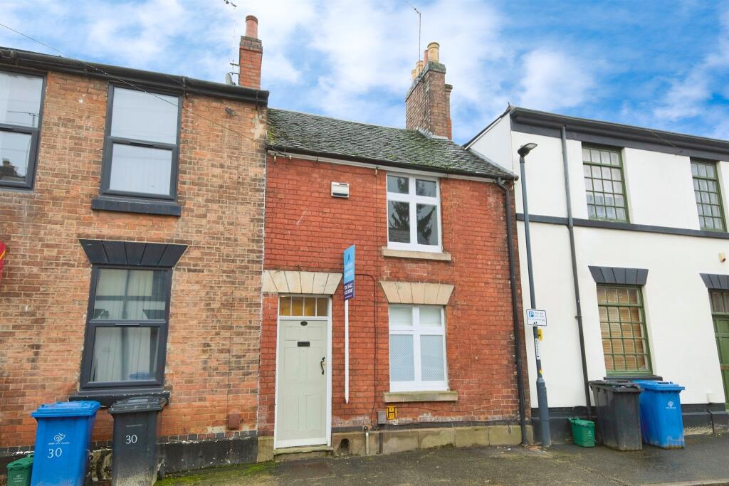2-bed terraced on York Street, Derby, £165,000