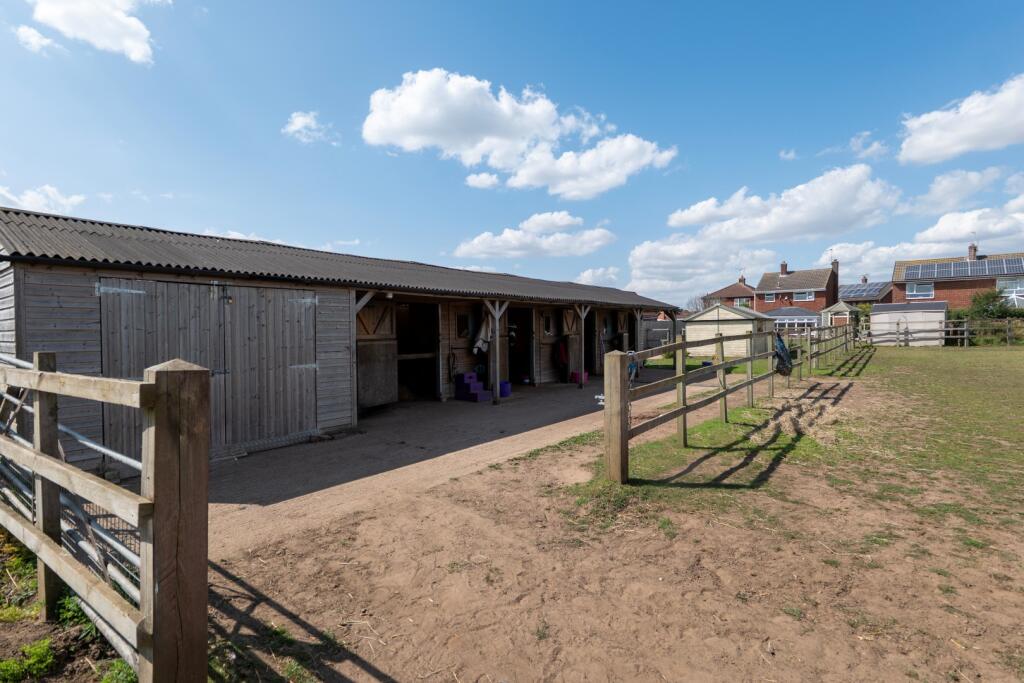 House in Doncaster, Crowle and Ealand - View 3