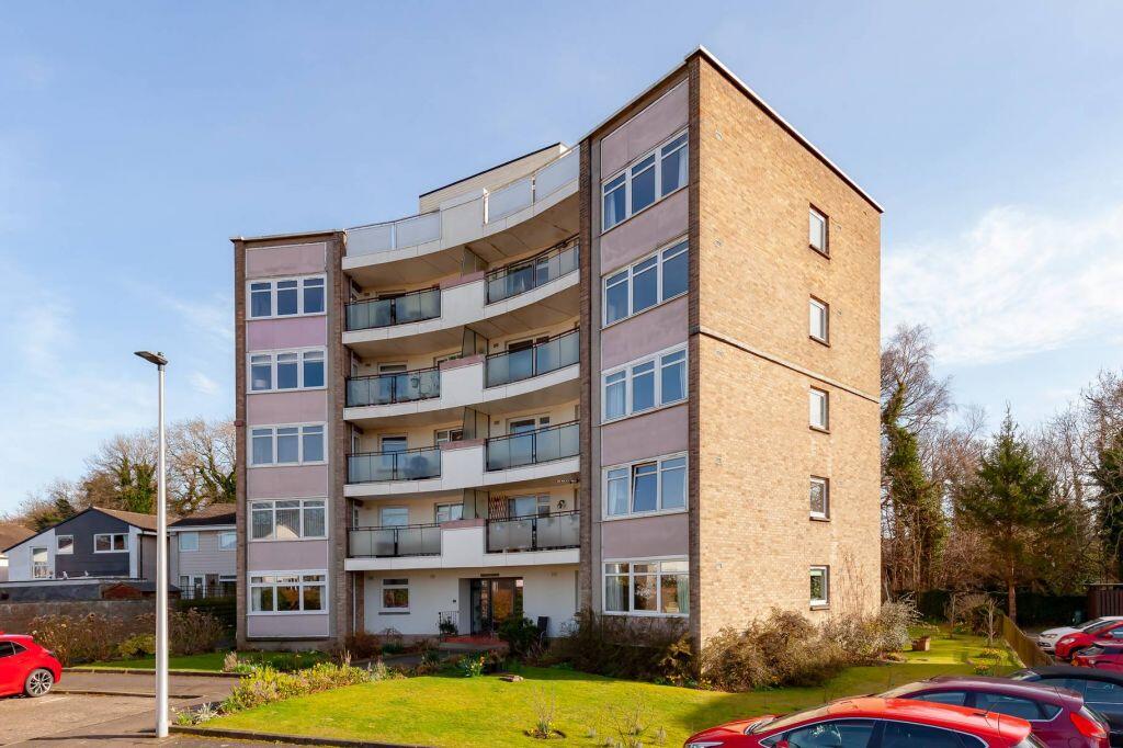Main image of property: 44/8 Woodlands Court, Edinburgh, EH4 6EY