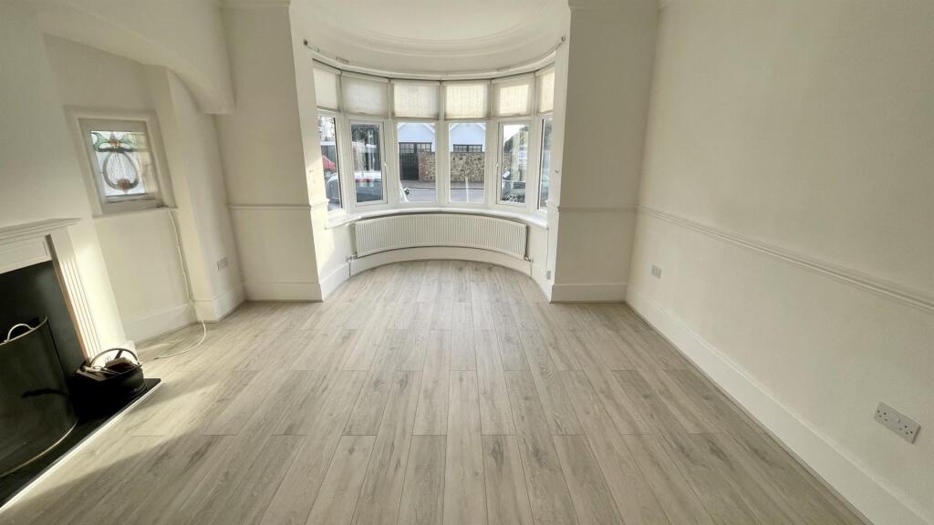 Gloucester Terrace, Southend-on-Sea photo 2