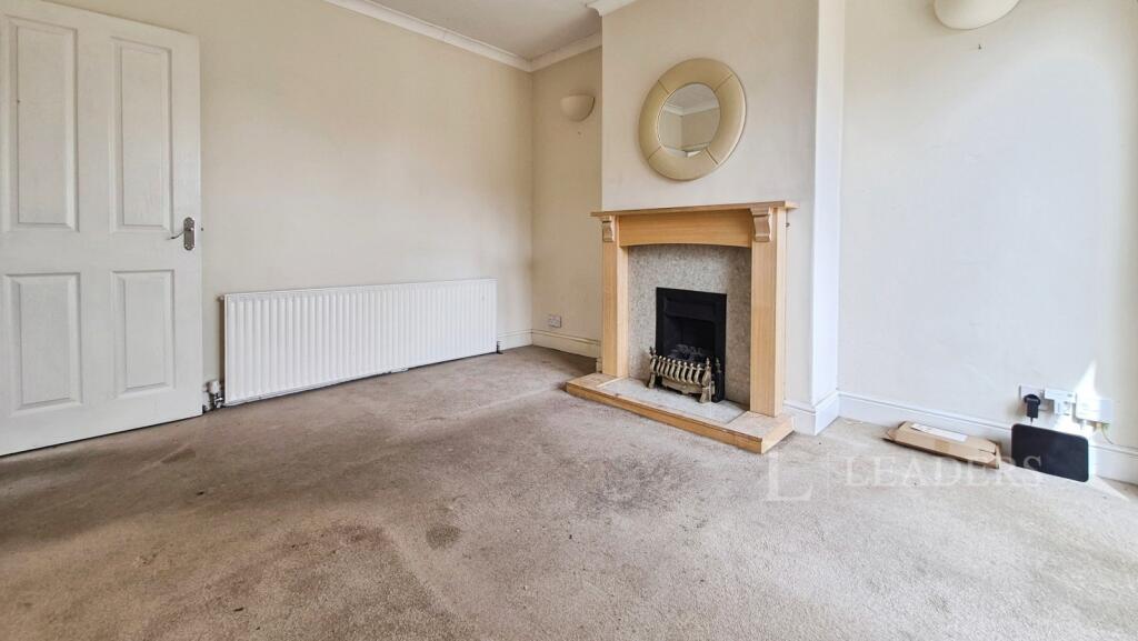 House in Fareham, West End - More