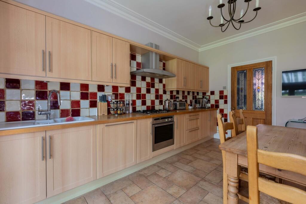 Sussex Place, Slough, SL1 - More