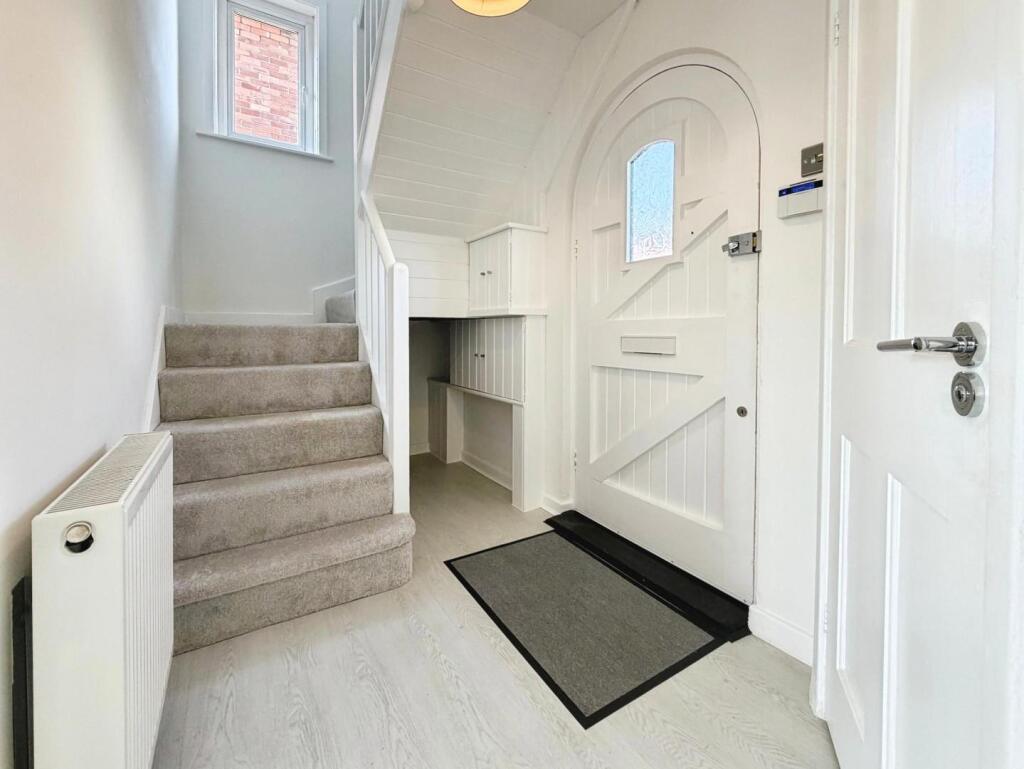 Lisburn Road, Bristol, BS4 1NQ - More