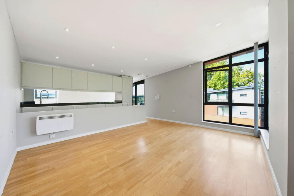 Apartment in Nottingham - View 4