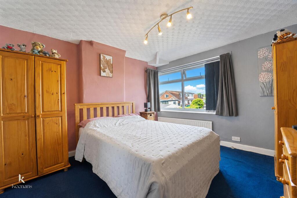 House in Manchester - More