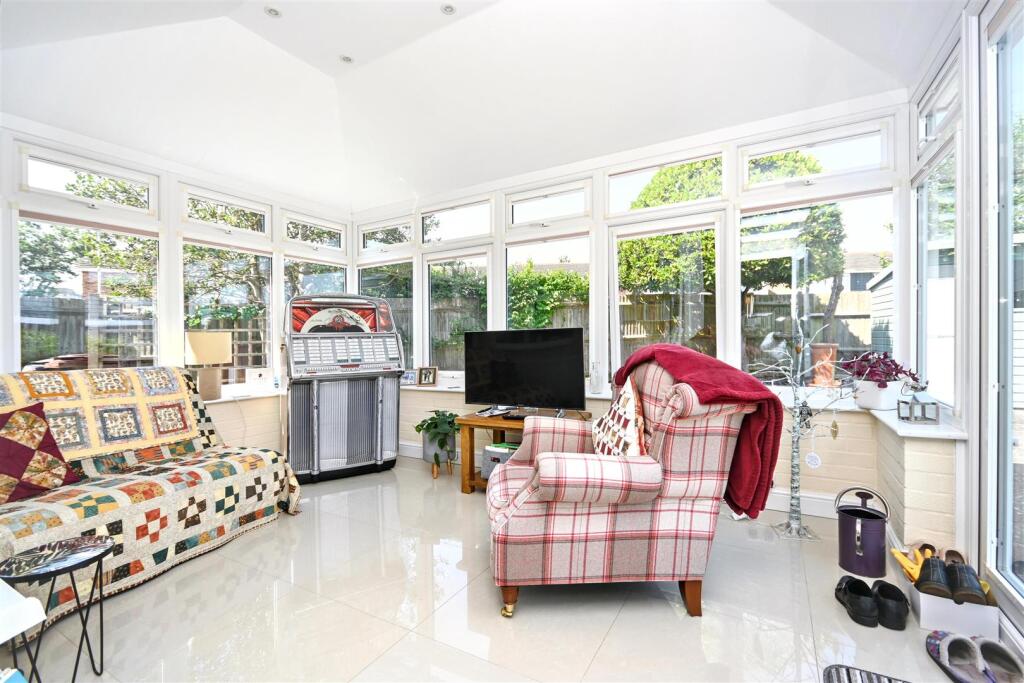 House in Eastbourne, Langney Point, St Anthony's Hill - More