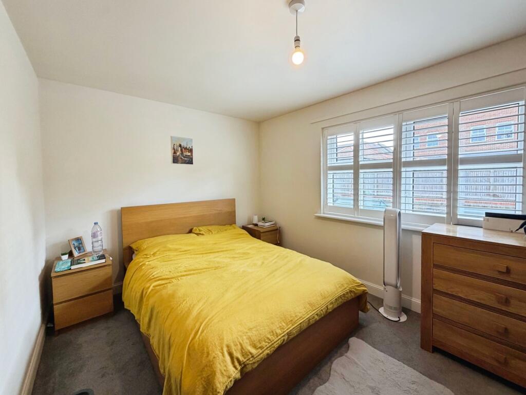 House in Guildford - View 5