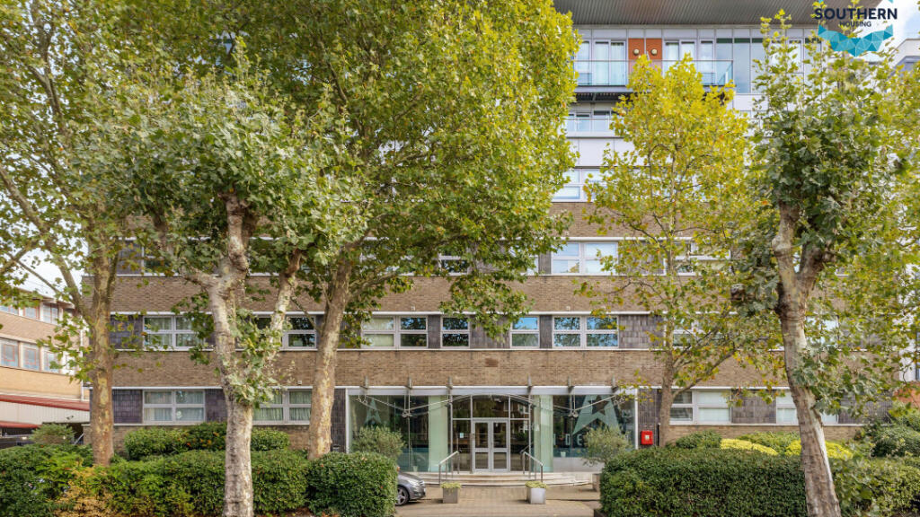 Main image of property: 1260 London Road, Norbury, SW16 4EH