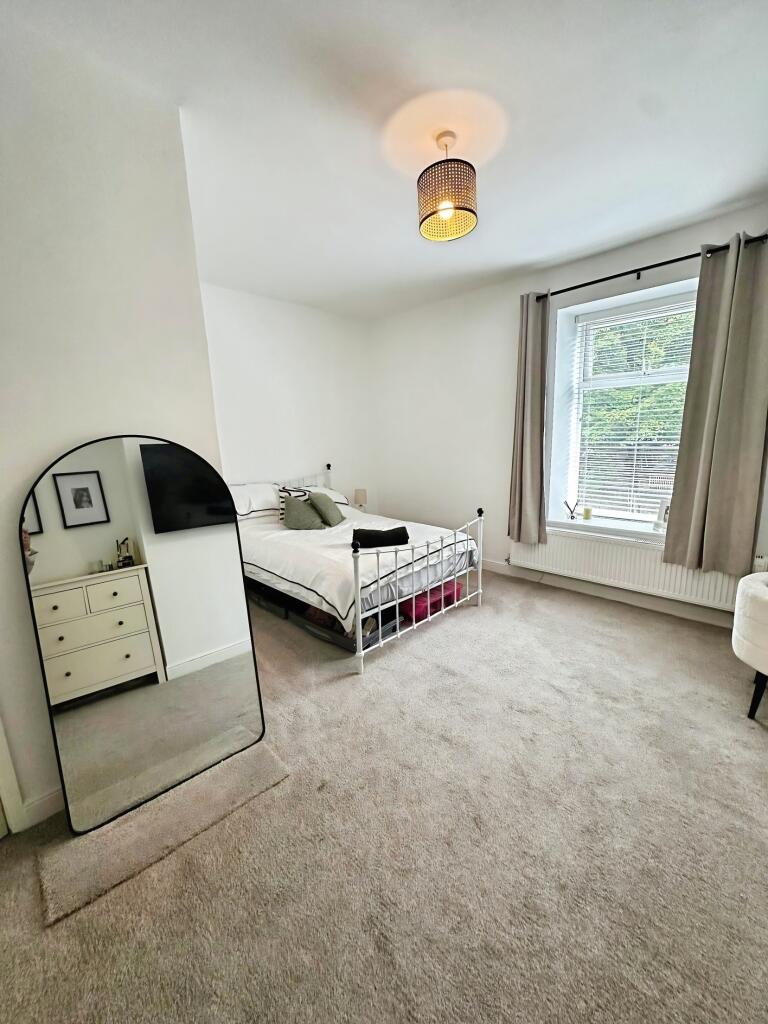 House in Oldham, Greater Manchester - More