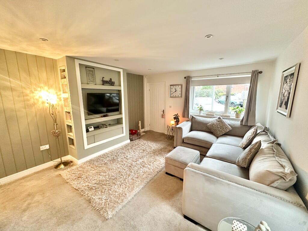 Chester Avenue, Sale, Greater Manchester, M33 photo 3
