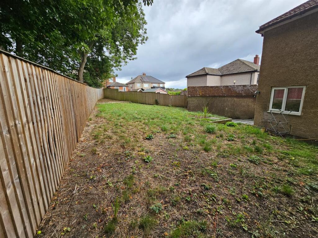 Additional image 6 of Greengates Avenue, Wyke, Bradford