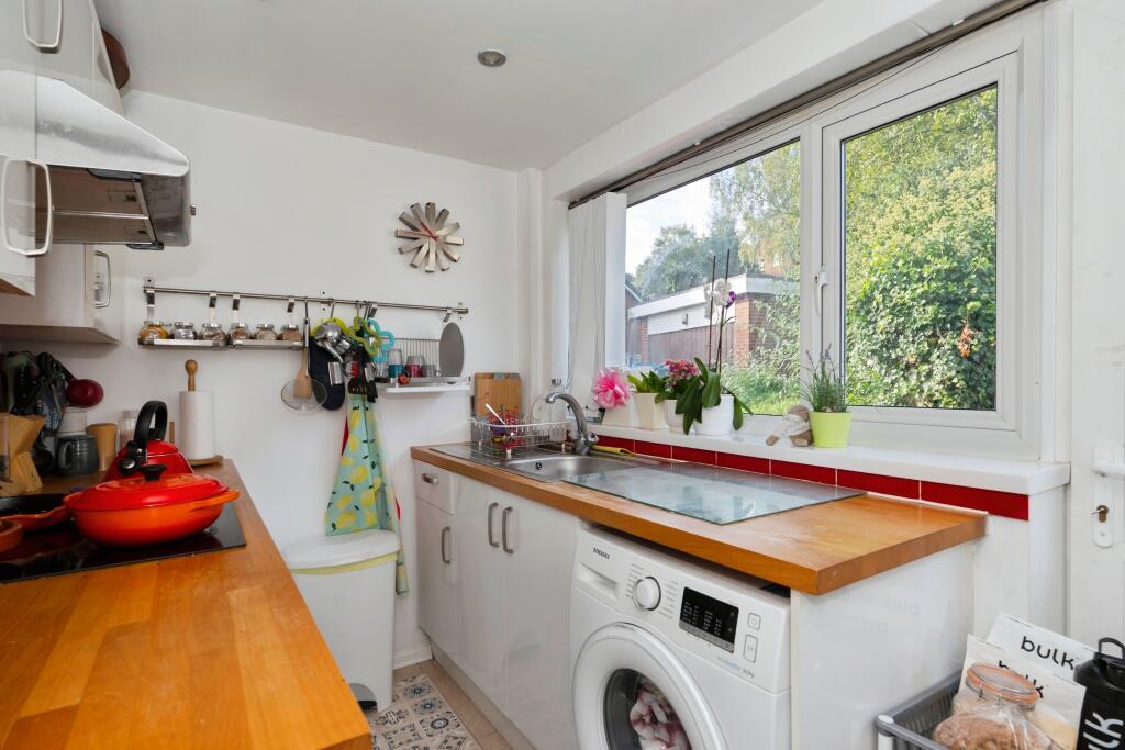 House in Blackburn, Four Lane Ends - More