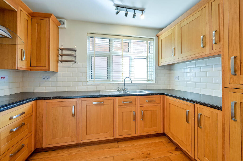 Apartment in London - View 2