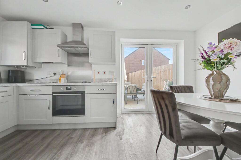 House in Fareham, Stubbington - View 3