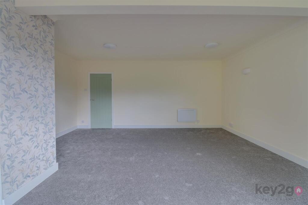 Walton Court, Beauchief, Sheffield, S8 - View 5