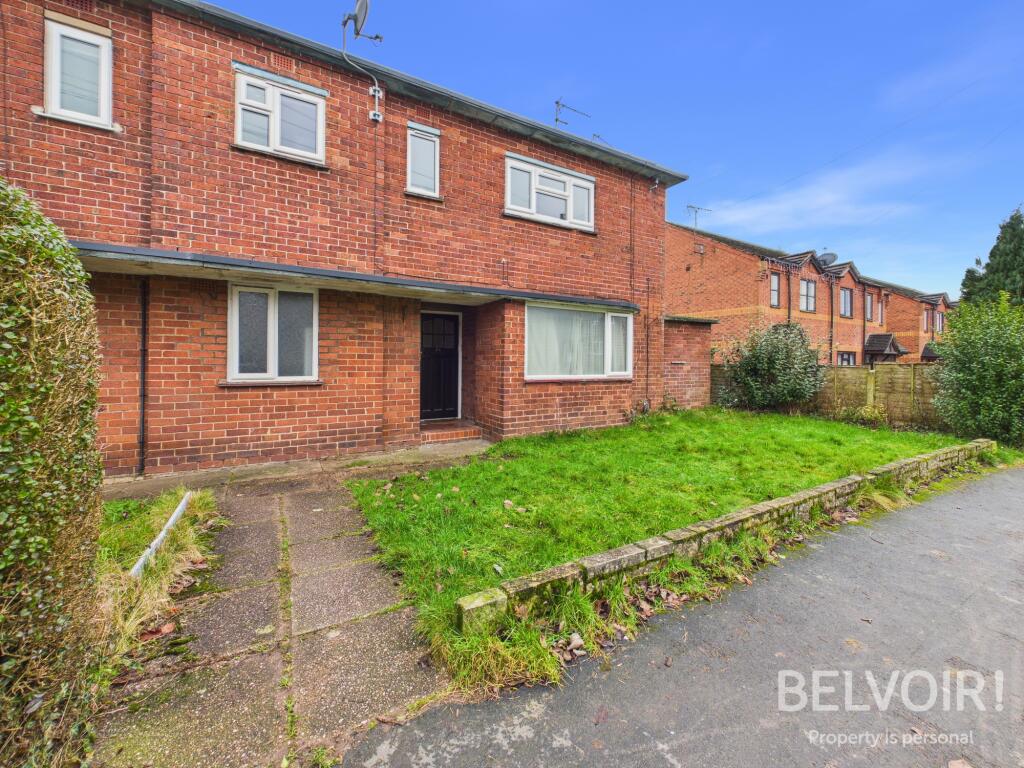 1-bed flat on Manor Rise, Walton, Stone, ST15, £60,000