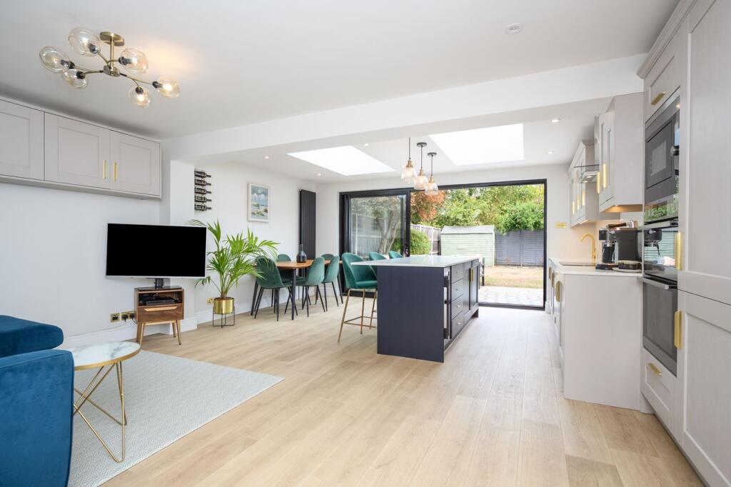 3-bed semi-detached on Thrupps Lane, Hersham, Walton-on-Thames, KT12, £635,000