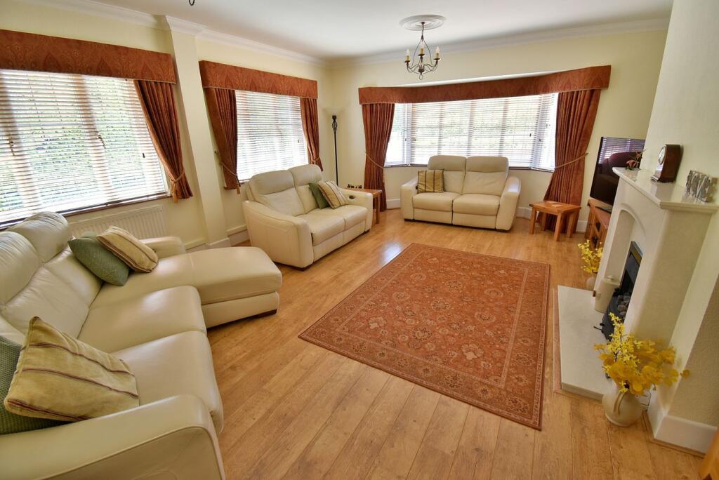House in West Parley, Dorset - View 4