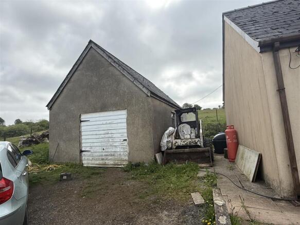 Detached Garage