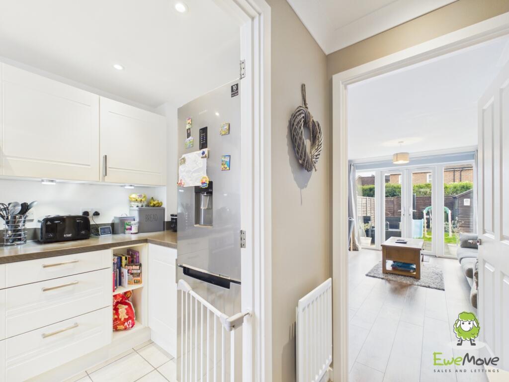 Brockham Grange, Sherfield-on-Loddon, Hook, Hampshire, RG27 photo 4